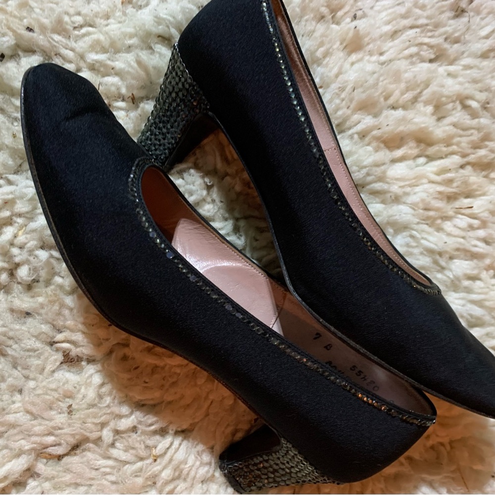 Vintage Mijji shoes black satin with studded heels size 7